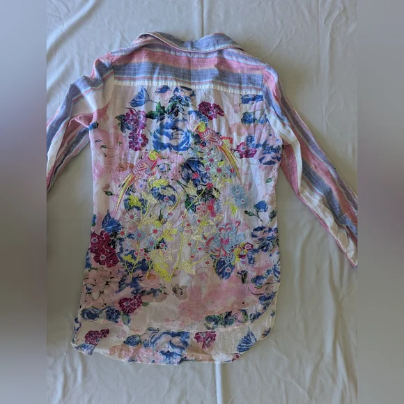 Anthropologie Aratta Silent Journey Cyrena Embroidered Floral Bird Shirt - Picture 2 of 10